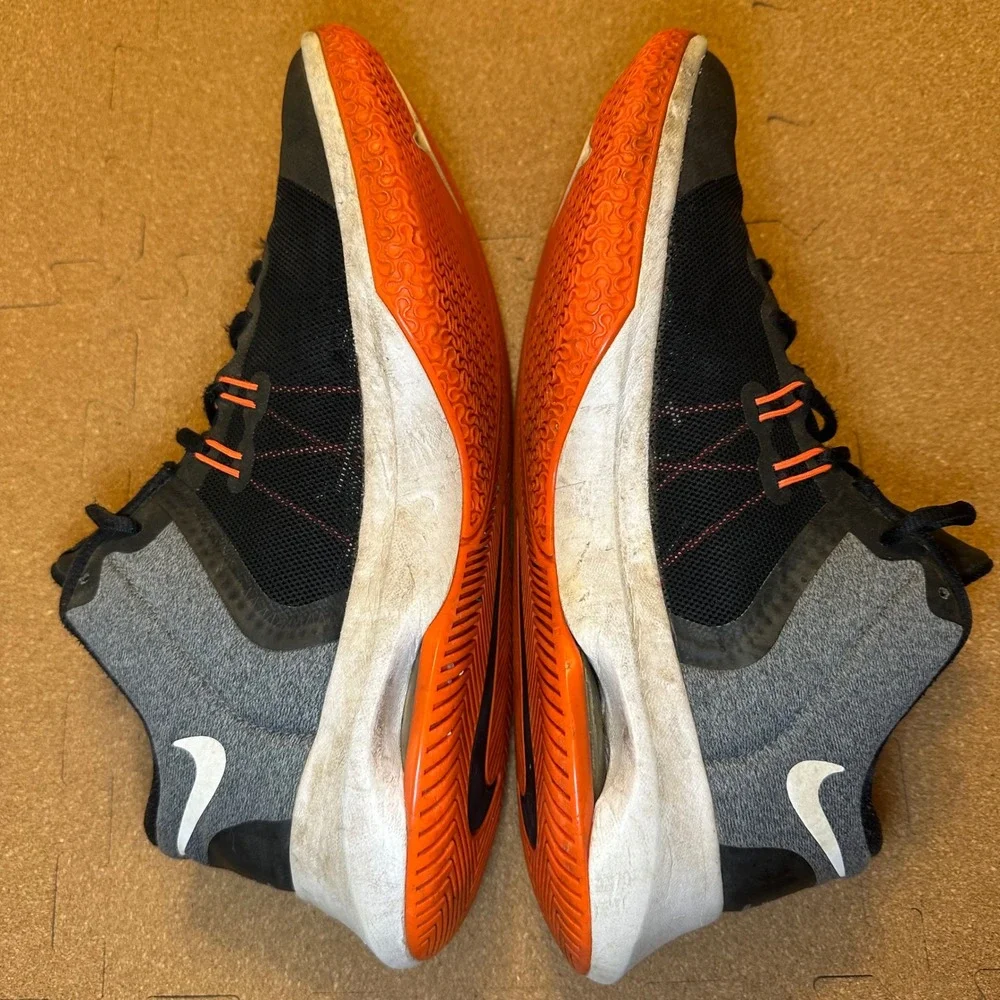 Nike Air Versitile II Mens Basketball Shoes Black Grey Orange 921692-006 Sz 10.5